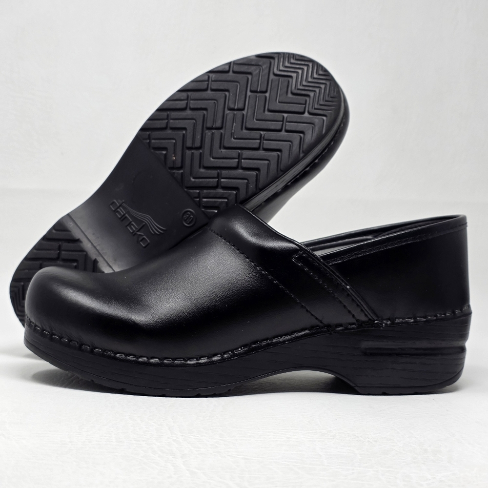 Dansko Black Leather Nursing Clogs Black Women's Size EU 39 W US 8.5-9 099020202